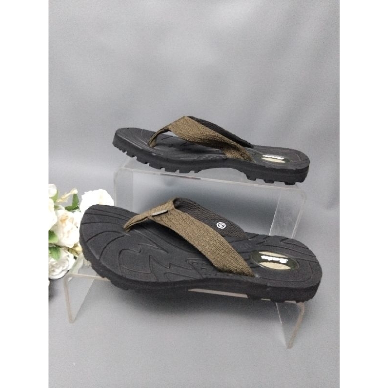 sandal pria bata