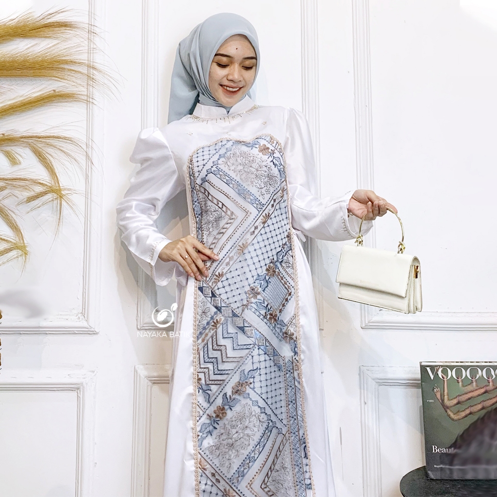 NEW ARRIVAL NAYAKA BATIK - Dress Lebaran 2025 Delvina Tulle Warna Burgundy White Mahogany Maxi Dress
