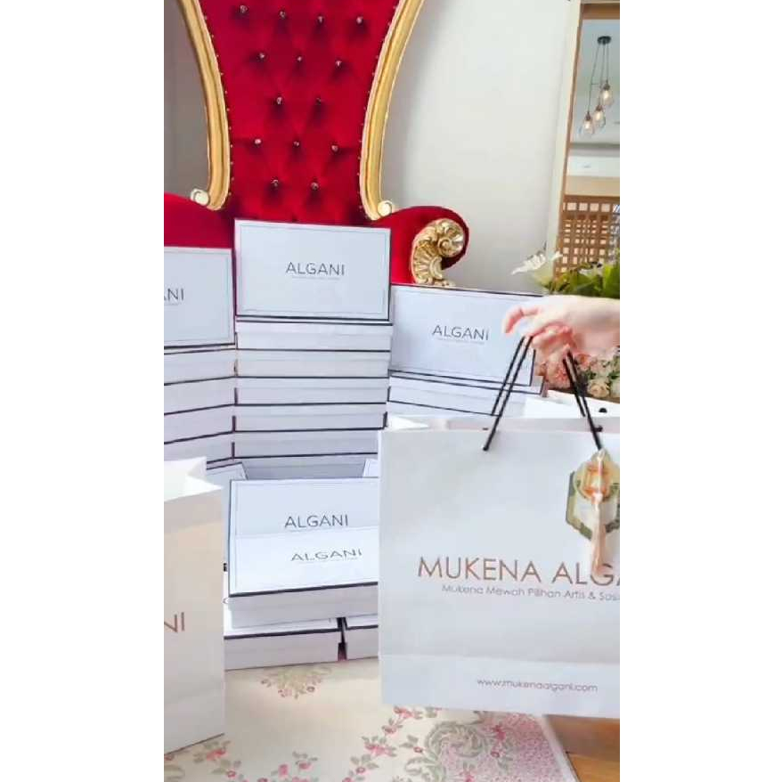 

Box hampers putih polos cantik Alganibyyulia