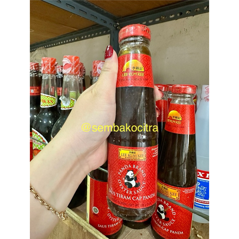 

Lee Kum Kee Saus Tiram Panda / Oyster Sauce 255gram
