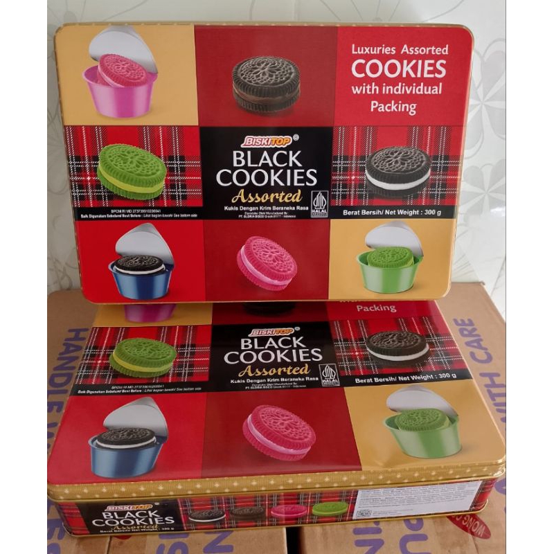 

Oreo biskitop black n cookies assorted snack lebaran snack toples snack kaleng