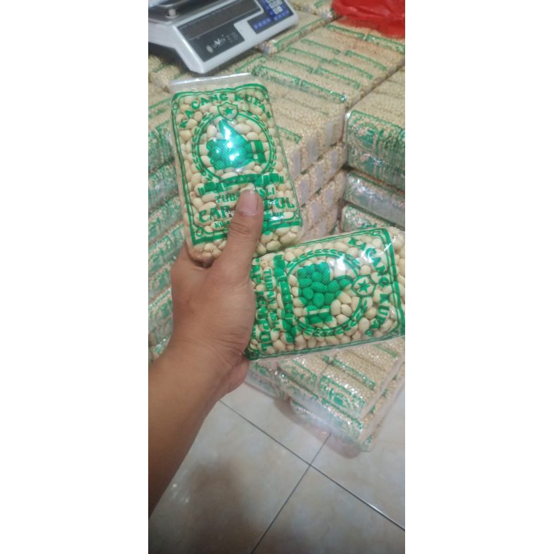 

Kacang kupas Mahkota Dewa 500 gram