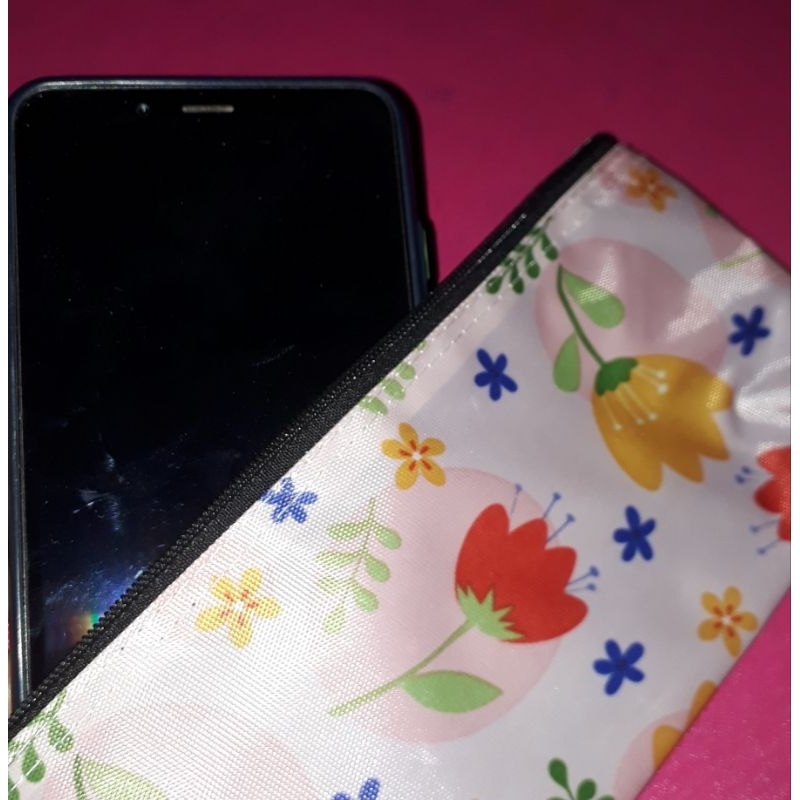 

Dompet serbaguna / Dompet pensil / Dompet Hp