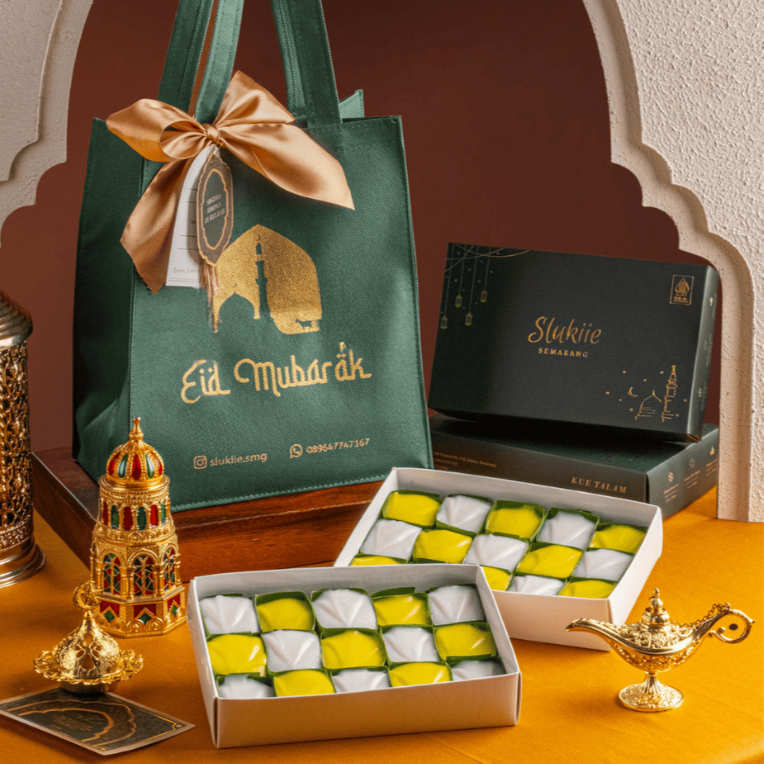 

KAREEM - Eid Hampers Lebaran Kue Talam & Ketan Durian