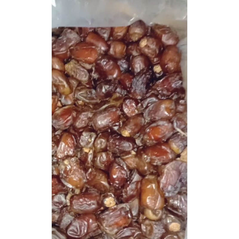 

Kurma madu premium kemasan 1 kg