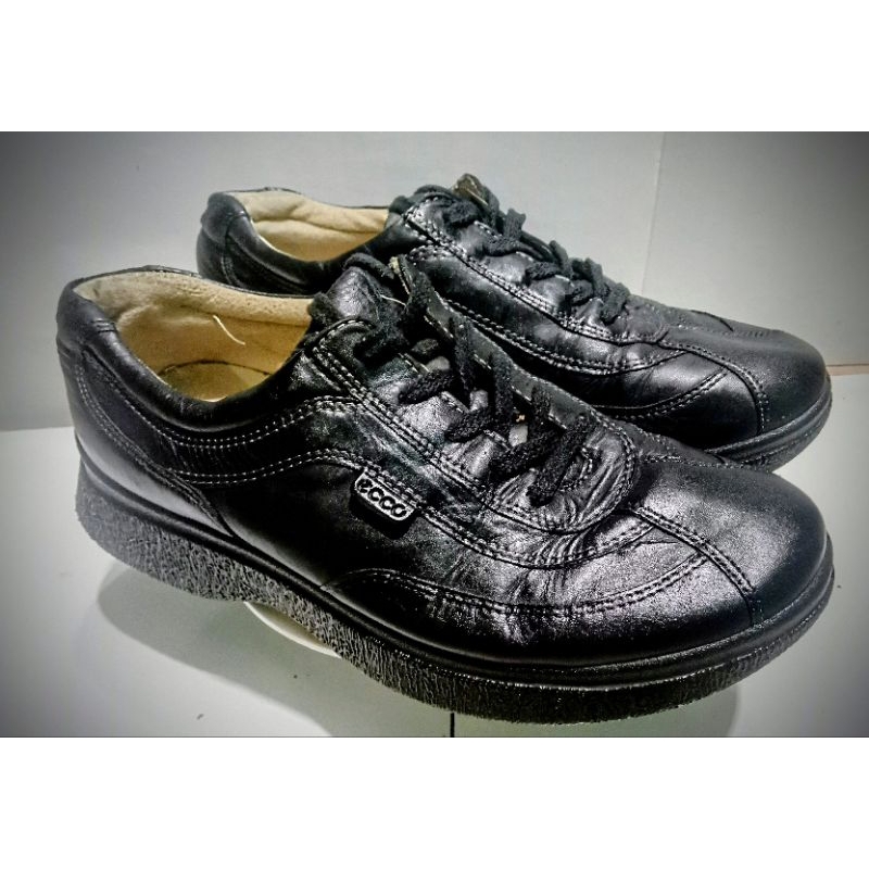 Ecco - Sepatu Pria Casual Kulit Import Original