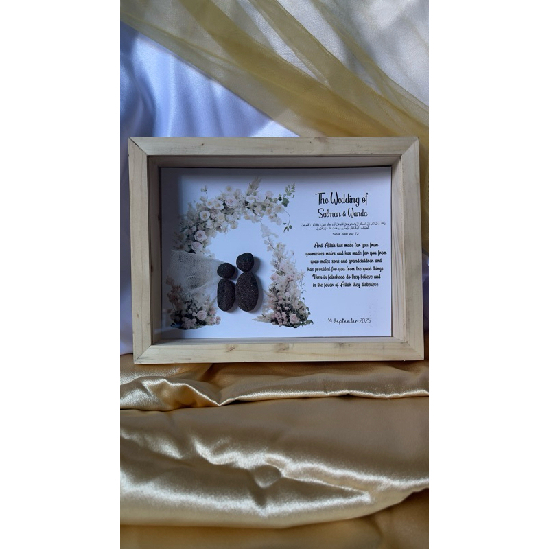 

The wedding gift pebble art lamaran gift kado menikah frame kayu hadiah untuk nikah seserahan gift kado unik