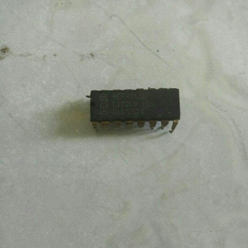 IC HEF4053BP