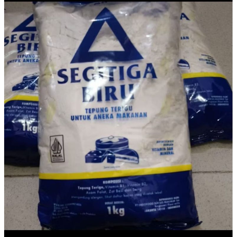 

TEPUNG TERIGU SEGITIGA BIRU 1kg