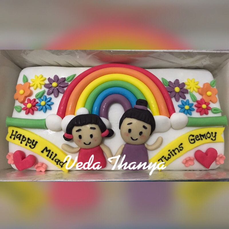 

cake ultah / gift / kue ulang tahun/ kue murah/ hadiah/ kue fondant / kue ultah