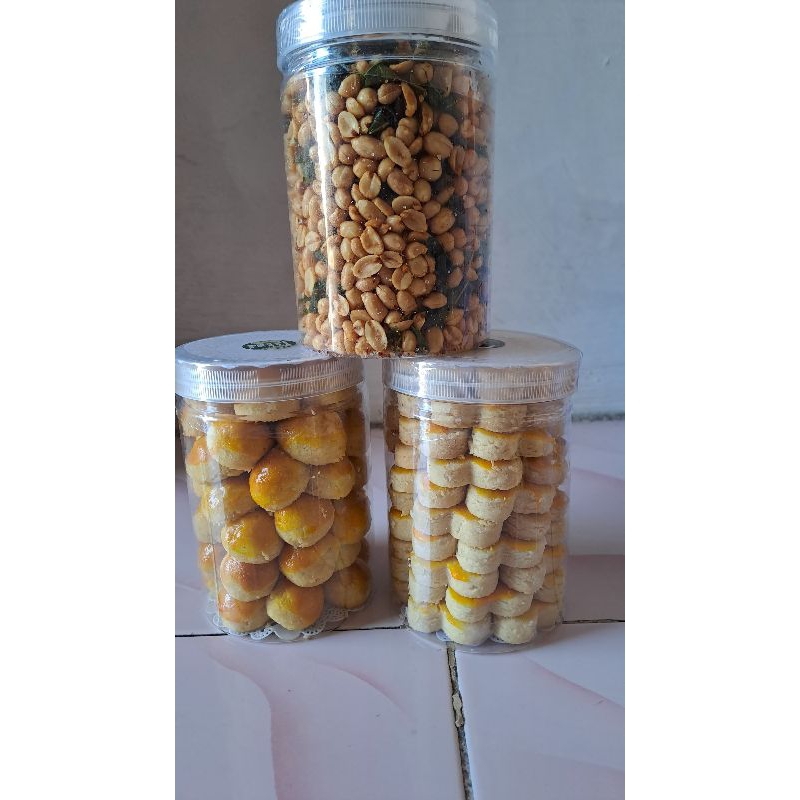 

kacang bawang gurih renyah daun jeruk toples 600 ml