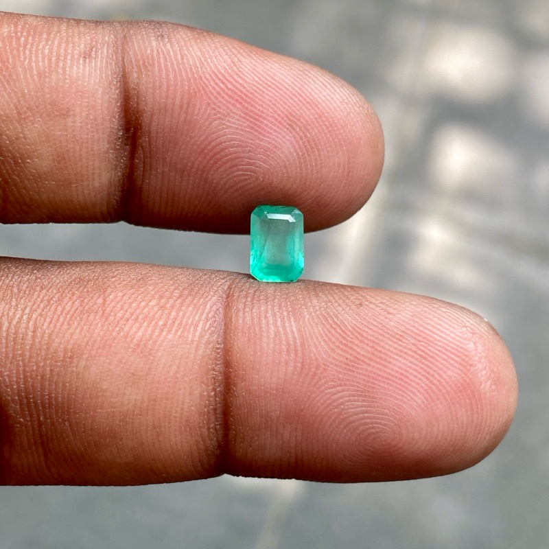 Natural Zambian Emerald Beryl Jamrud batu zamrud Colombia Ukuran Kecil Dim 7x5x3