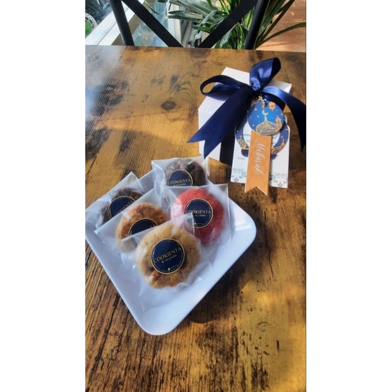 

Hampers Lebaran Soft Cookies Premium Small - COOKIENTA