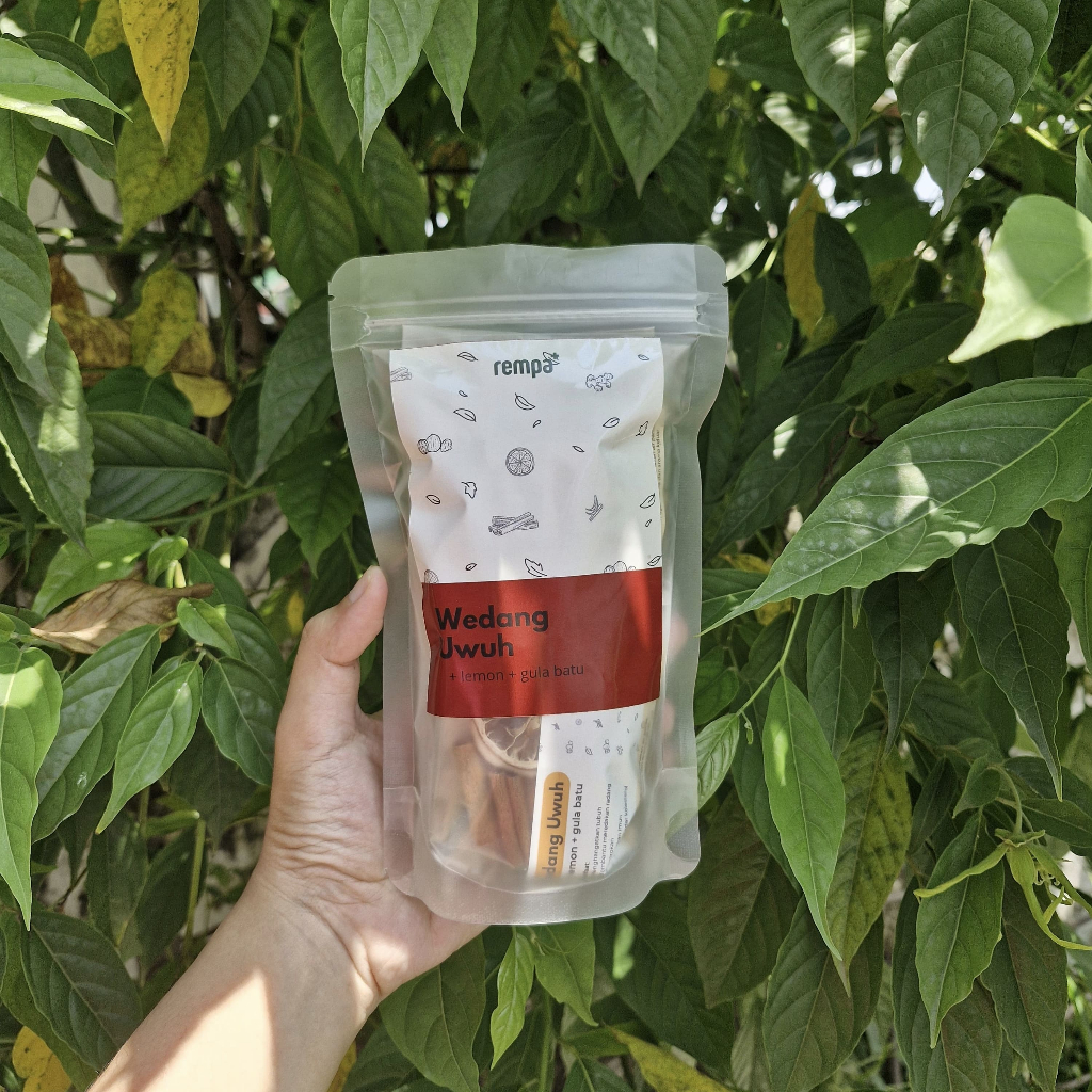 

Wedang Uwuh - Minuman Kesehatan - dengan lemon dan gula batu