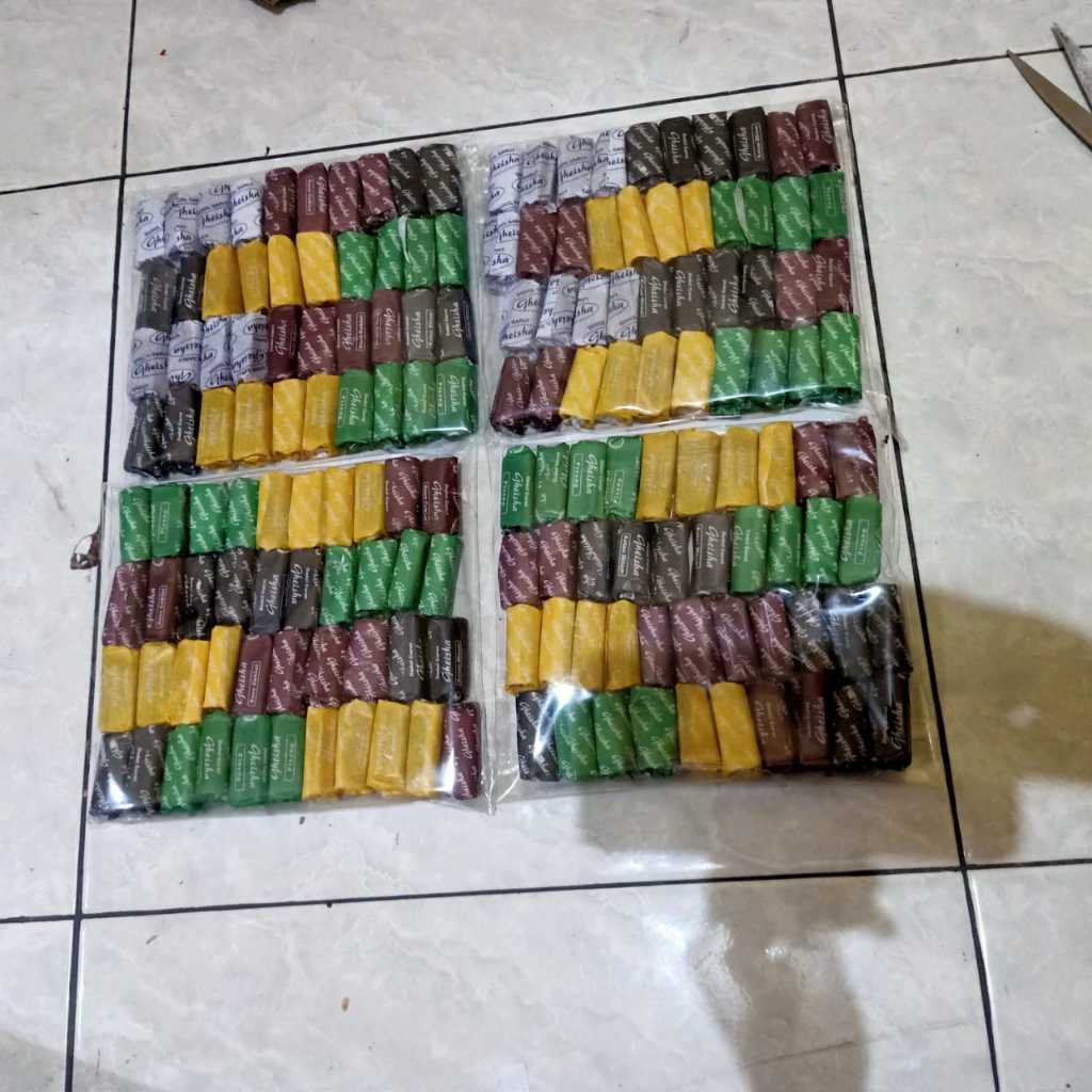 

Dodol Original dan Rasa Mix Garut 1 Kg/ Dodol Garut Makanan Manis Legit Murah