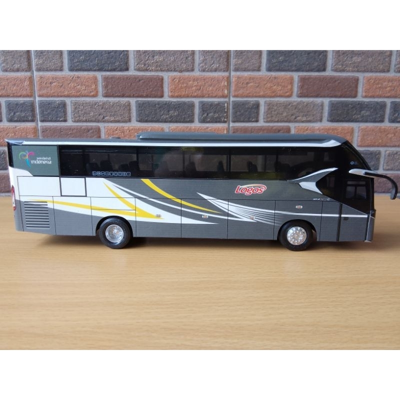Diecast Bus Logos Kalimantan Scale 1/43 Ori (Bekas Pemakaian/Koleksi) Mulus