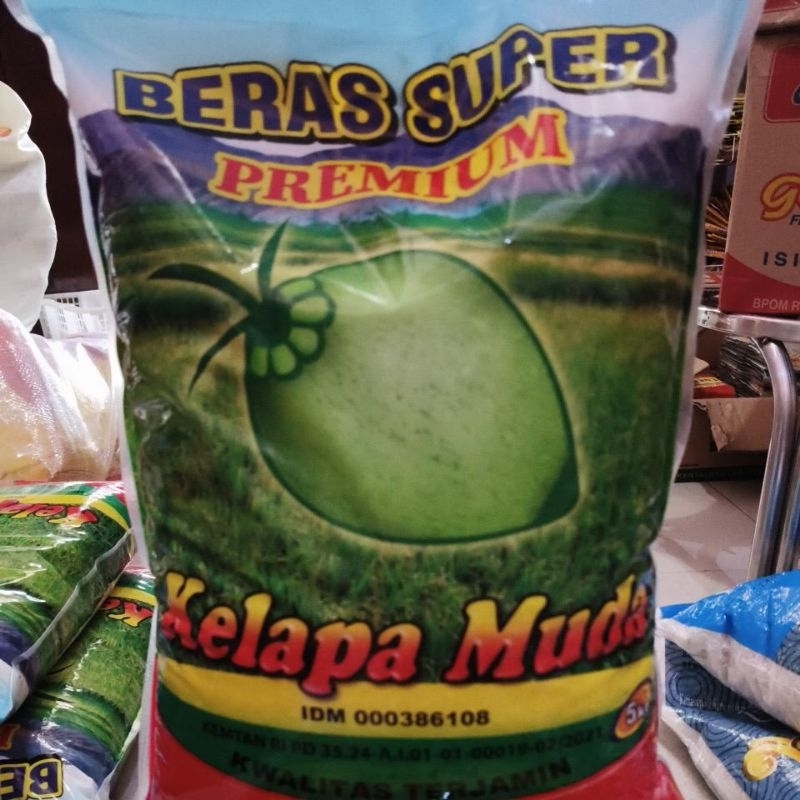 

BERAS PREMIUM KELAPA MUDA 5kg