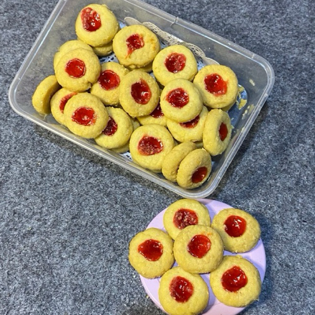

KUE KERING THUMBPRINT ORIGINAL & PANDAN
