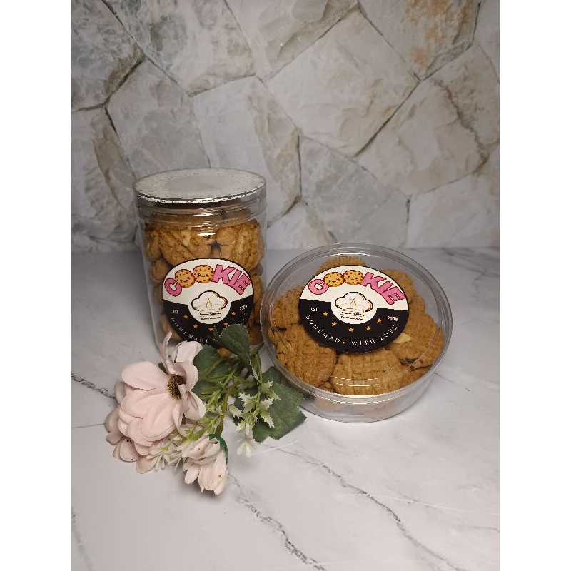 

Chocochip / biscuit/ jajan lebaran / kue kering / kuker