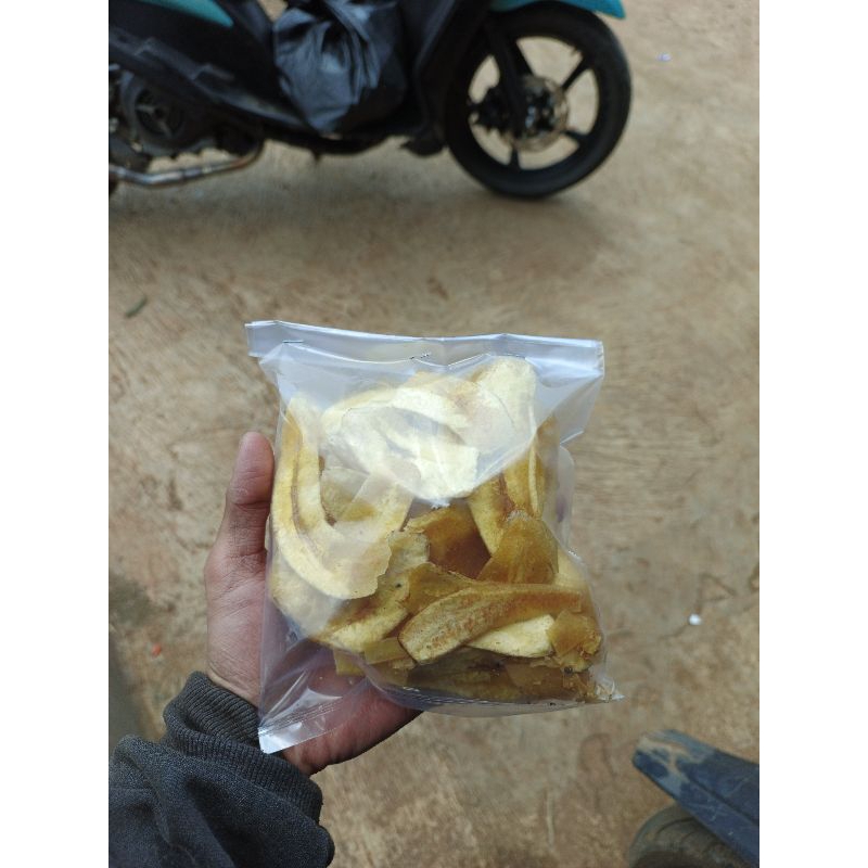 

KERIPIK PISANG GURIH