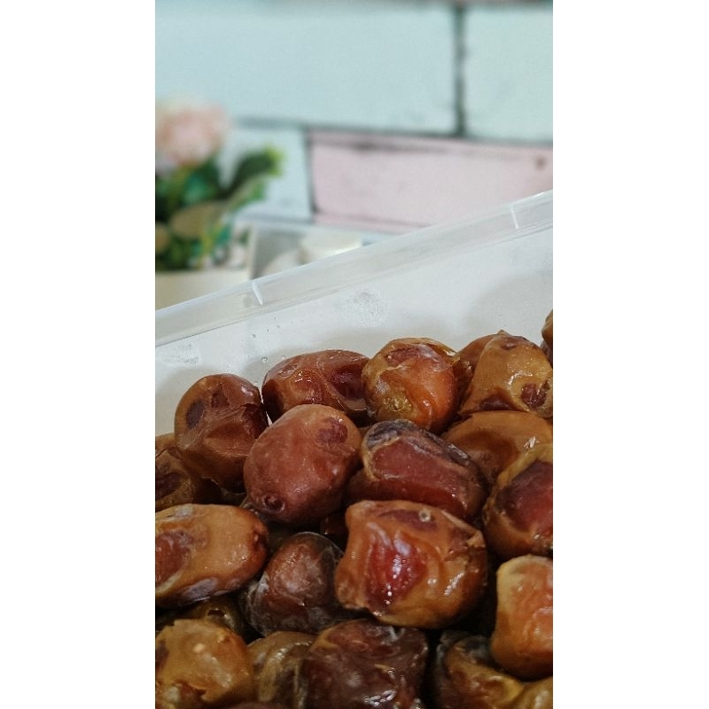 

kurma sukari atau sukkari al qassim