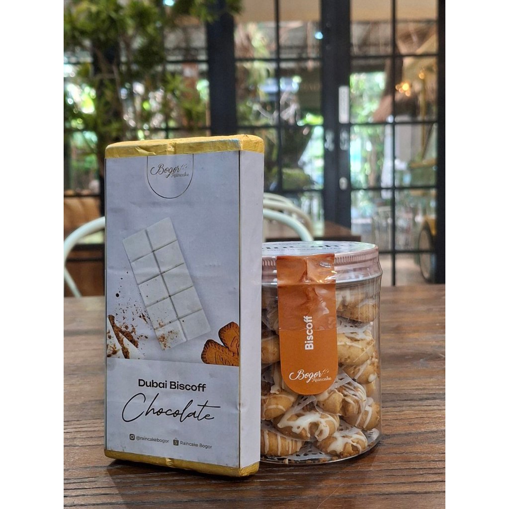 

Bogor Raincake - Paket Dubai Biscoff Chocolate Large 200gr + Cookies Biscoff 500ML