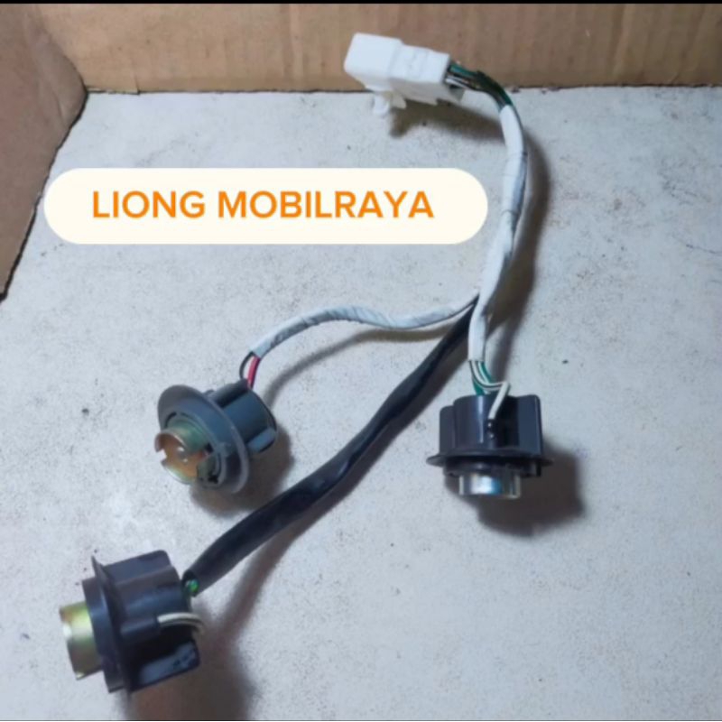 SOKET LAMPU / STOPLAMP KIJANG KAPSUL LGX 2003