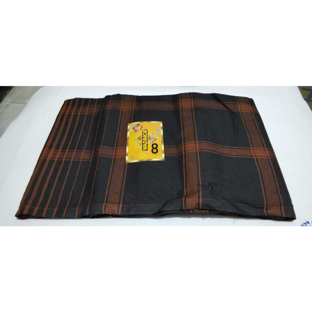 Sarung Wadimor hitam kotak-kotak