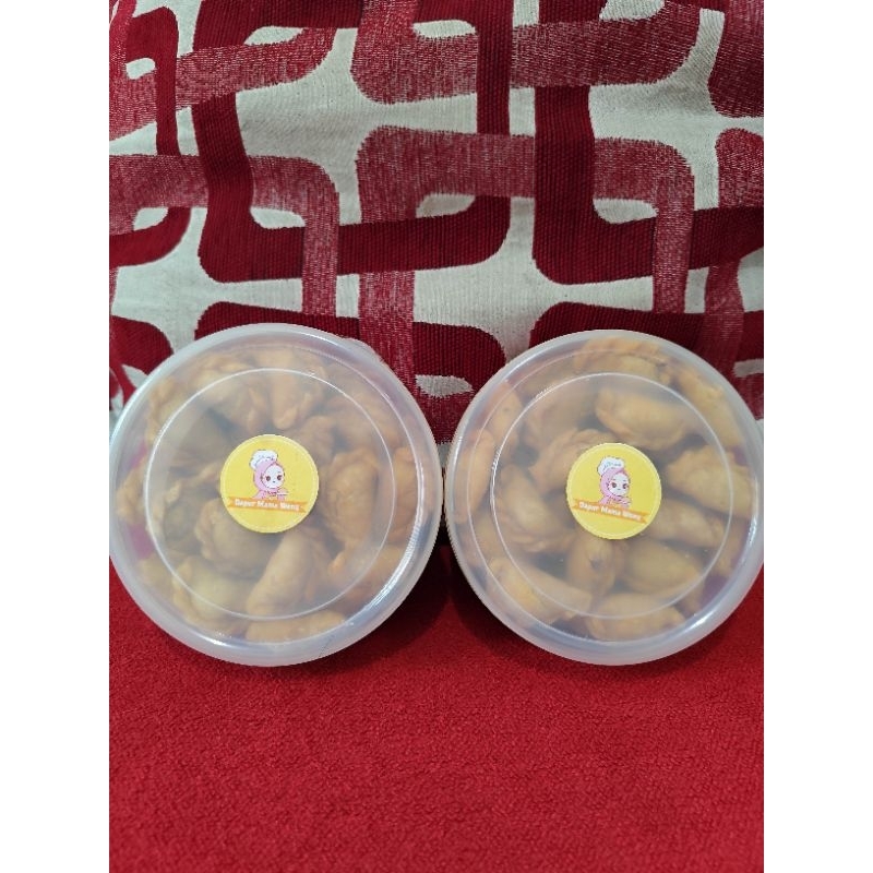 

pastel mini isi abon original (gurih)