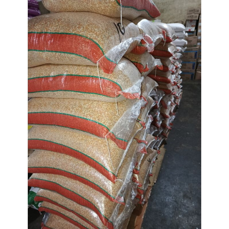

jagung pecah kwalitas super 20 kg