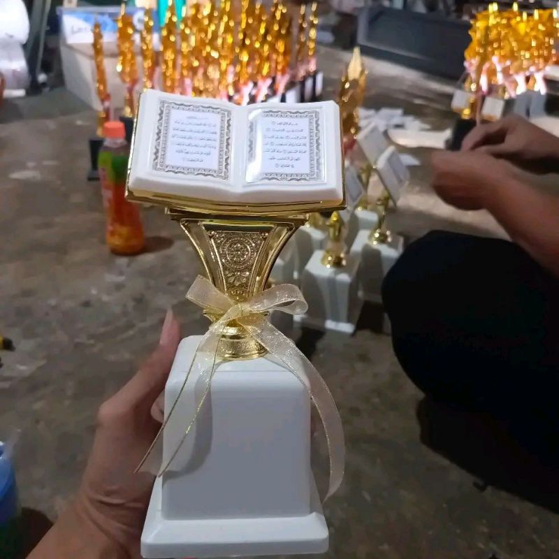 Pernakpernik_Candu Piala / Trophy Alquran, Piala Penghargaan Al'Quran, Prestasi Al-Quran, Part Piala
