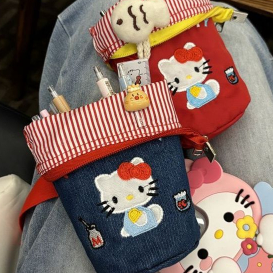 

[ COD✅ ]Cute handbag Hello Kitty Embroidery Pen Bag Cosmetics Storage Bag Large capacity schoolgirl stationery handbag