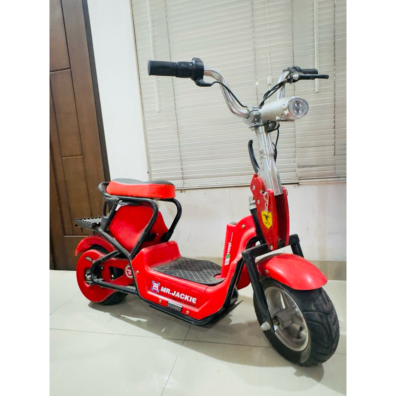 scooter electrik mr. Jackie preloved