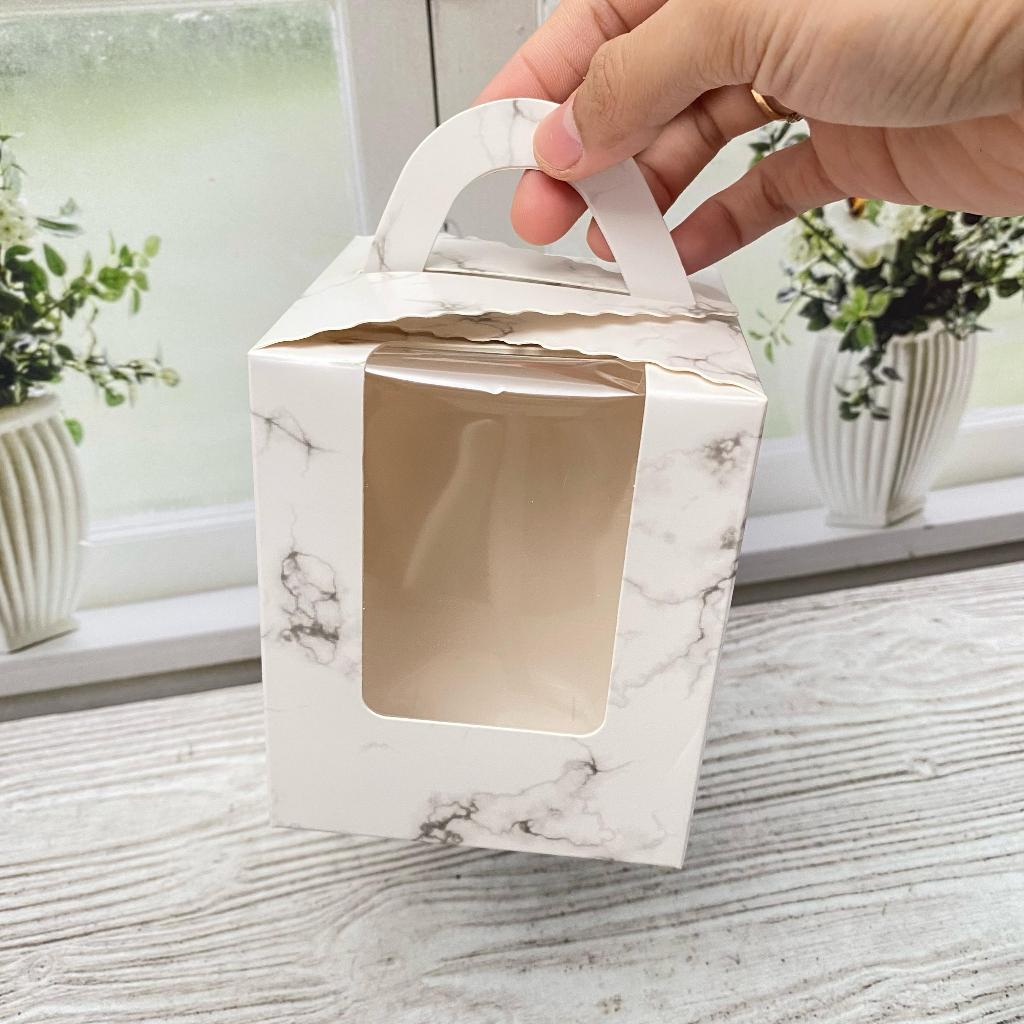 

Dus CupCake / Papper Box Muffin Untuk 1 Pcs Ukuran 11 X 9,2 X 9,2 CM MN-1801 Tersedia 4 Warna Box Kue