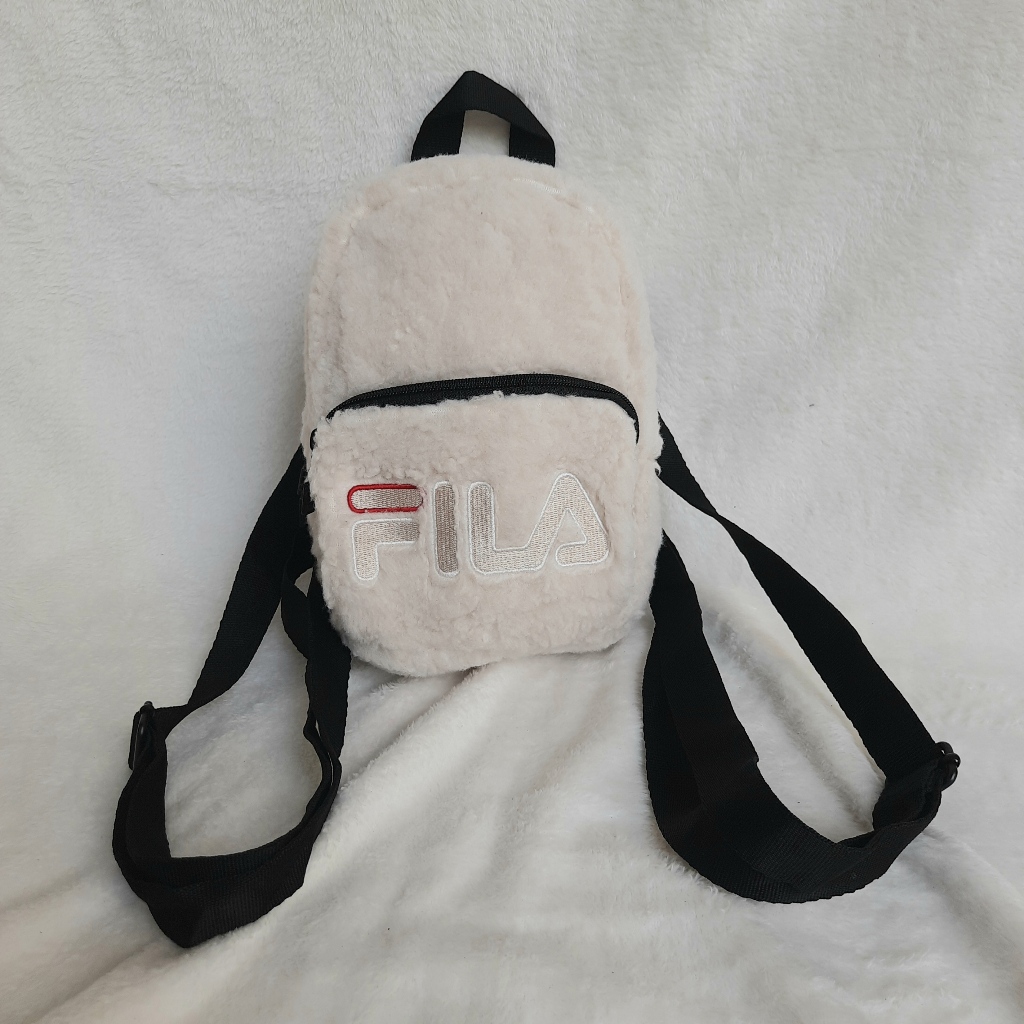 [PRELOVED] Tas Ransel Backpack Original Brand FILA Bulu Rare Langka warna Krem Kondisi Bagus