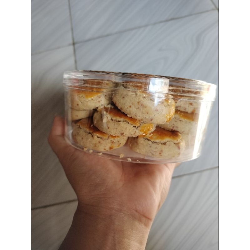 

Kue Kacang