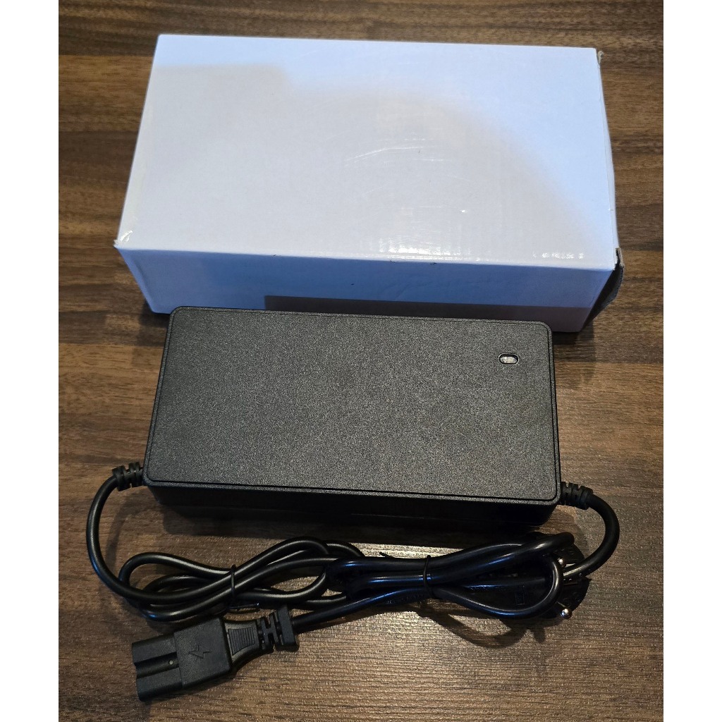 ADAPTOR CHARGER CARGER CARJER CASAN BATERAI BATTERAI BATERY BATTERY AKI ACCU ACU VRLA UNTUK SEPEDA M