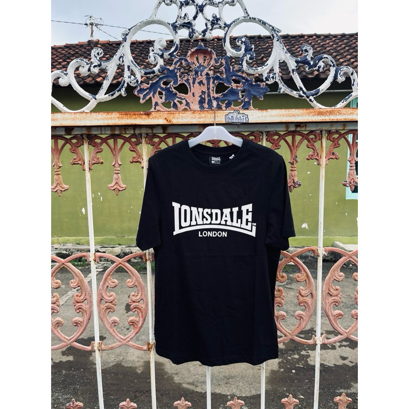 [100% BARU ORIGINAL] T-Shirt Lonsdale black