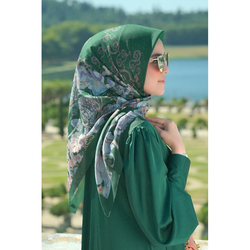 NEW READY KIRIM BUTTONSCARVES WONDERLAND SERIES IN GARDEN PEARL