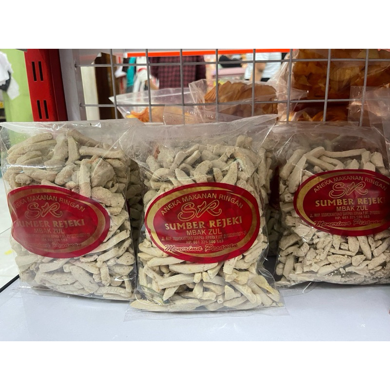 

ANEKA MAKANAN RINGAN SPESIAL LEBARAN KUALITAS TERJAMIN BERAT 285-380GRAM (free bubble wrap dan kardus )