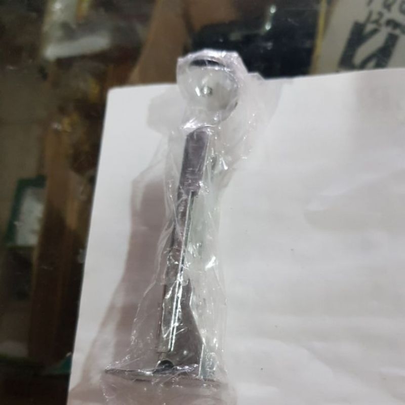 Aksesoris Gorden Bulat Silver putih mengkilap Stand gorden