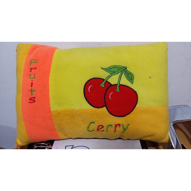 [[Preloved]] Bantal Sofa