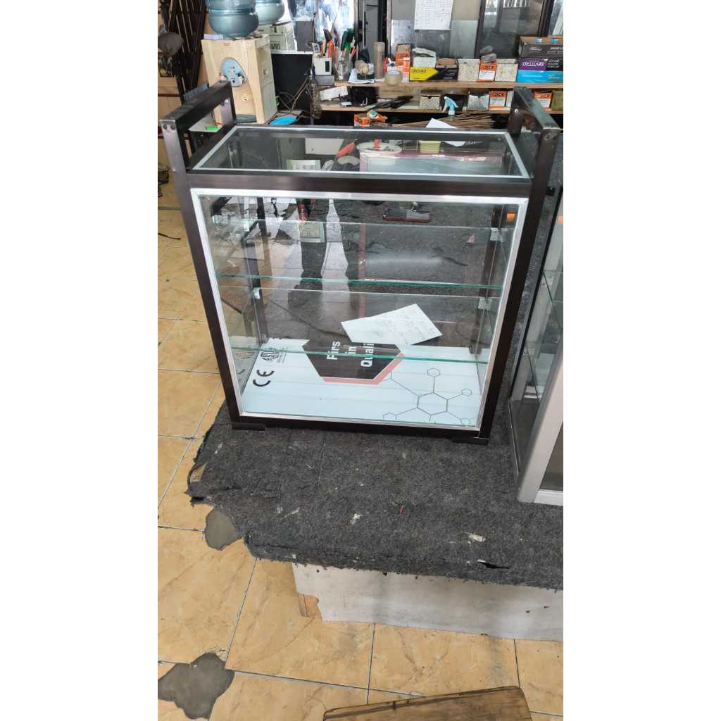 50*25*58 ETALASE ROKO JUMBO TIANG ALUMUNIUM/ETALASE JUALAN/ETALASE ROKO/ETALASE