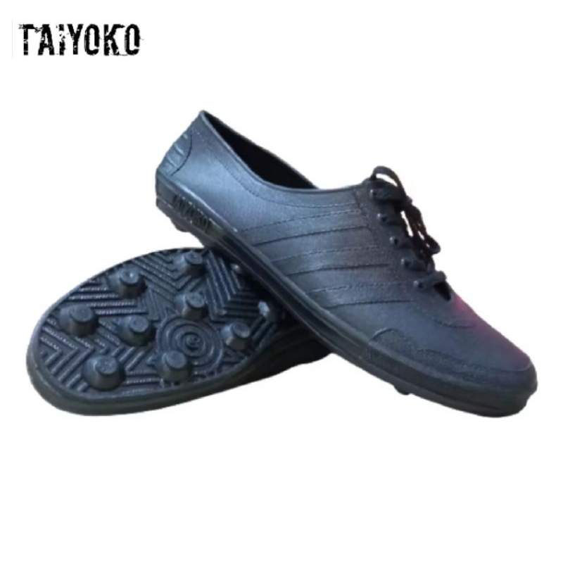 Sepatu duri sepatu petani bahan karet berkualitas