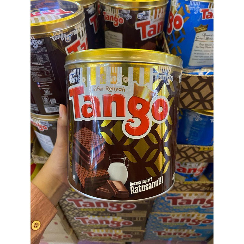 

WAFER TANGGO Kaleng/ecer