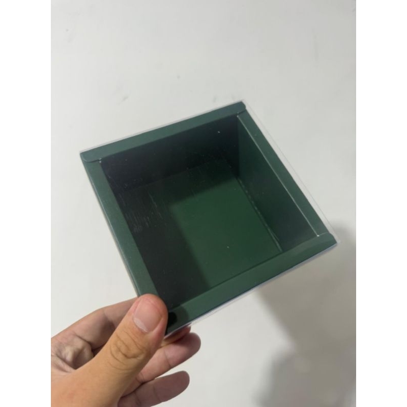

Dus Mika Polos Uk. 11x11x6 Cm " S " ( 1 Pack Isi 5 Pcs Dus )