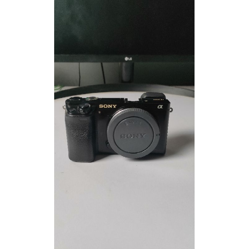 sony a6000 second body only