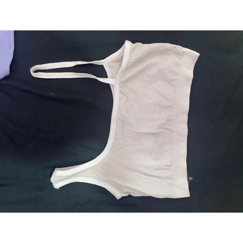 tanktop putih