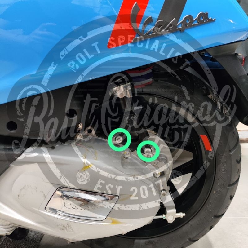 HARGA 2 BAUT baut dudukan shock belakang lowering kit vespa matic sprint primavera s125 lx gts 2 kun