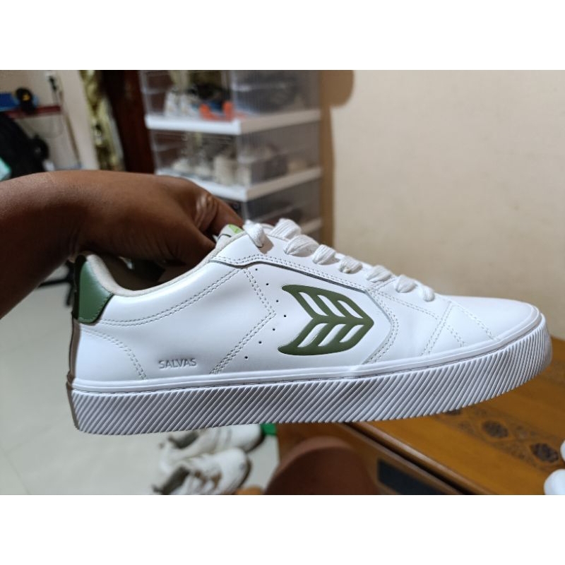 sepatu cariuma salvas sz 45